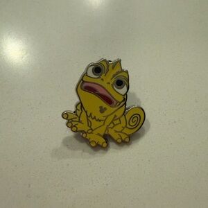Disney Yellow Chameleon Pin